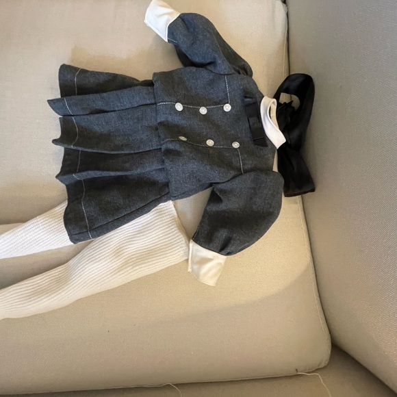 Vintage SAMANTHA DOLL by the Pleasant Company with 8 COMPLETE OUTFITS. - Picture 5 of 16